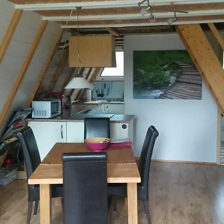Nurdachhaus Schellbron Schellbronn